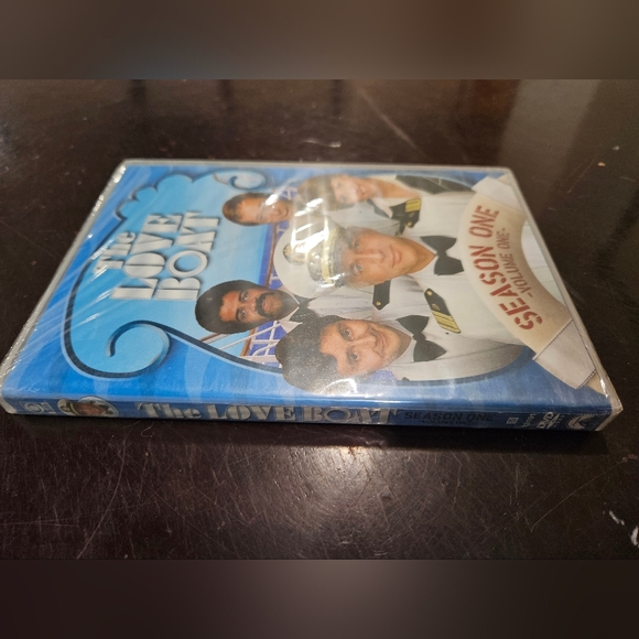 The Love Boat Season 1 Volume 1 DVD Set - Picture 3 of 3